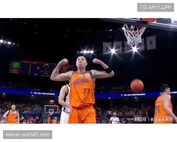 上海防守端保护篮板球成功 防止对手快攻反击巩固领先优势