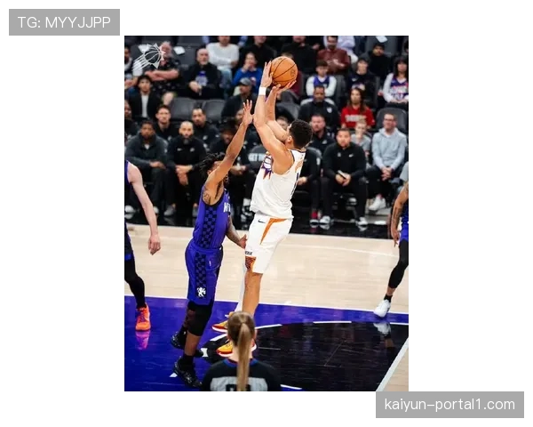 太阳布克复出后进攻回暖 附加赛主场优势争夺白热化